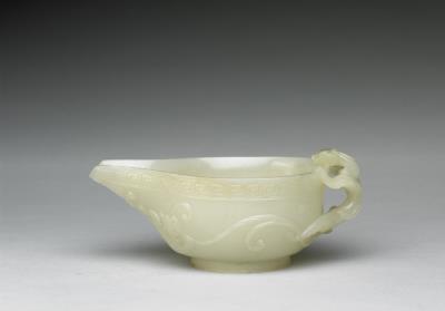 图片[2]-Jade Yi water vessel with chi-dragon handle, Qing dynasty (1644-1911)-China Archive